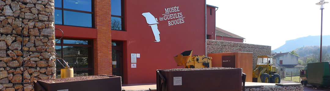 Musée des Gueules Rouges - parvis