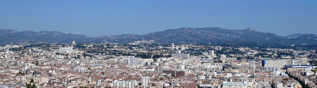 Marseille et le Garlaban - Vue de Notre-Dame de la Garde